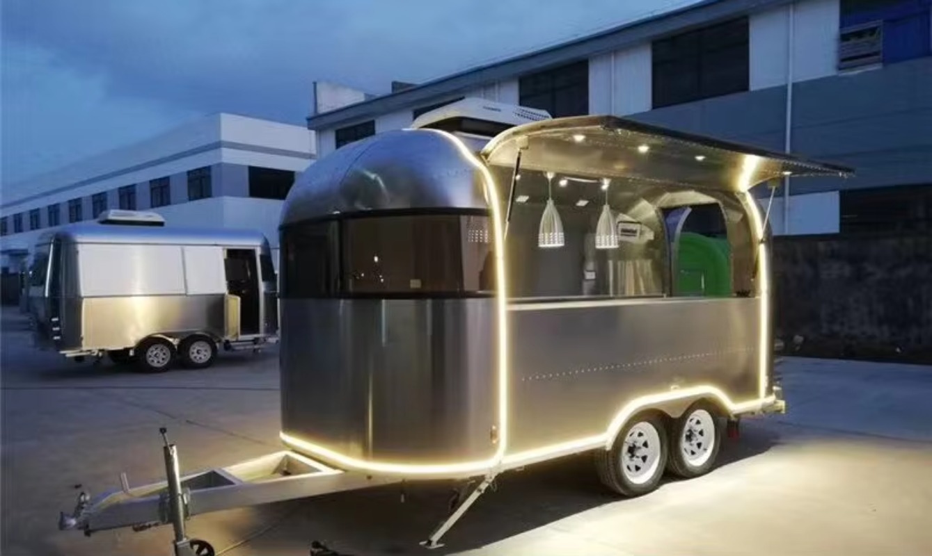 Food Truck Anhänger Mobiles Re – Coffee And Tea Bar Bewertung und Preis
